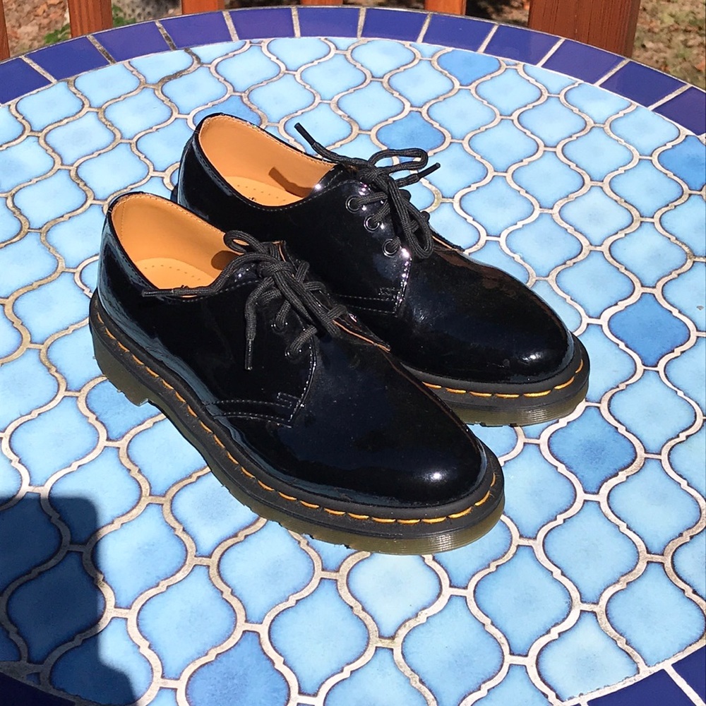 Doc Martens 1461 patent leather oxfords! 👞